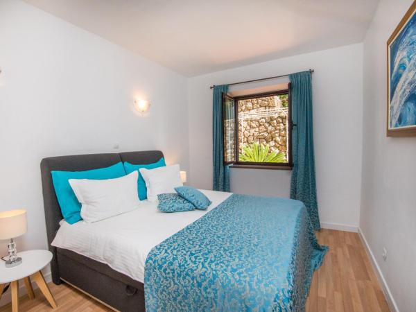 Villa Dard : photo 5 de la chambre suite avec terrasse