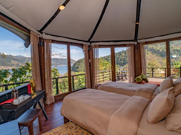 The Pavilions Himalayas Lake View : photo 1 de la chambre royal lake villa