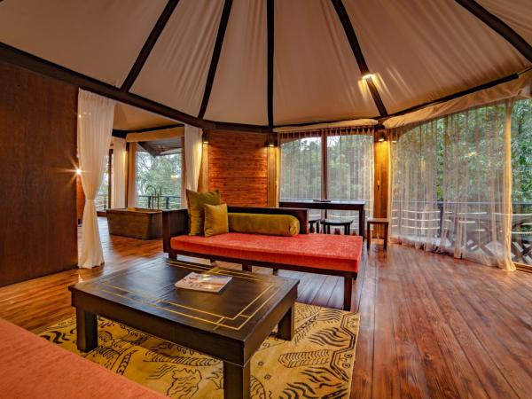 The Pavilions Himalayas Lake View : photo 4 de la chambre royal lake villa