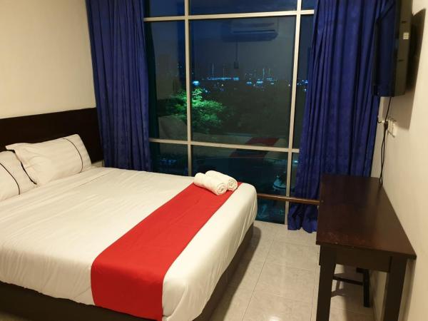 Fully Hotel Desa Tebrau : photo 4 de la chambre chambre deluxe