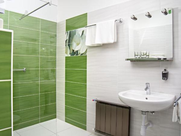 Rubin Wellness & Conference Hotel : photo 4 de la chambre appartement