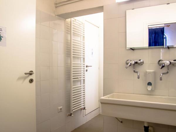 Hostel Santa Monaca : photo 7 de la chambre lit dans dortoir mixte de 18 lits