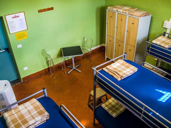 Hostel Santa Monaca : photo 1 de la chambre lit dans dortoir mixte de 6 lits