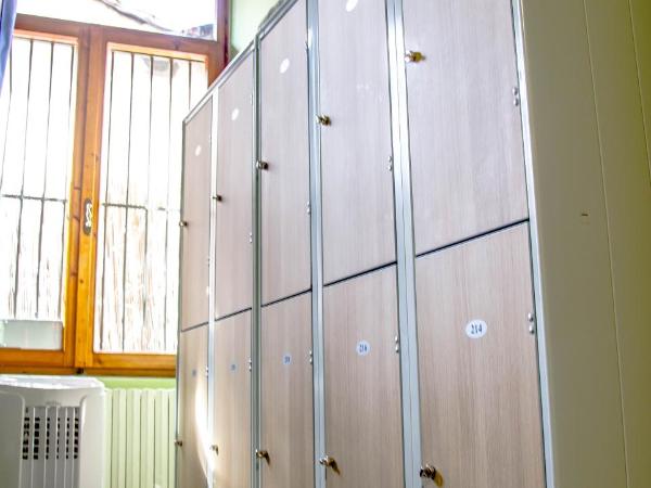 Hostel Santa Monaca : photo 3 de la chambre lit dans dortoir mixte de 10 lits