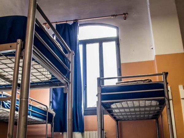 Hostel Santa Monaca : photo 3 de la chambre lit dans dortoir mixte de 8 lits