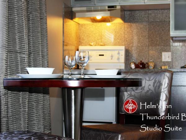 Helm's Inn : photo 2 de la chambre studio lit king-size
