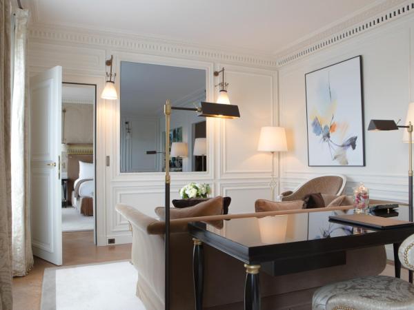 La Réserve Paris Hotel & Spa : photo 4 de la chambre suite eiffel