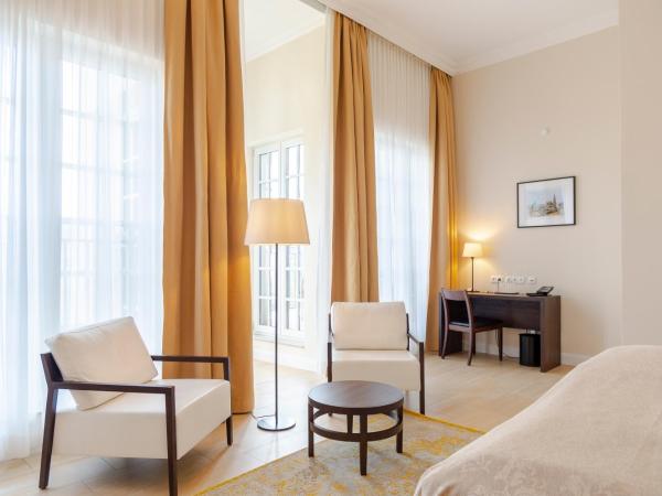 Hotel Spiess & Spiess : photo 2 de la chambre chambre double supérieure avec balcon ou terrasse - vue sur jardin