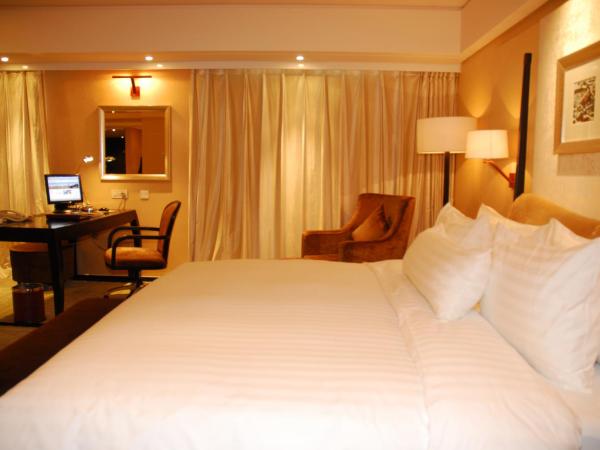 The Lakeview Hotel : photo 2 de la chambre chambre lit king-size deluxe