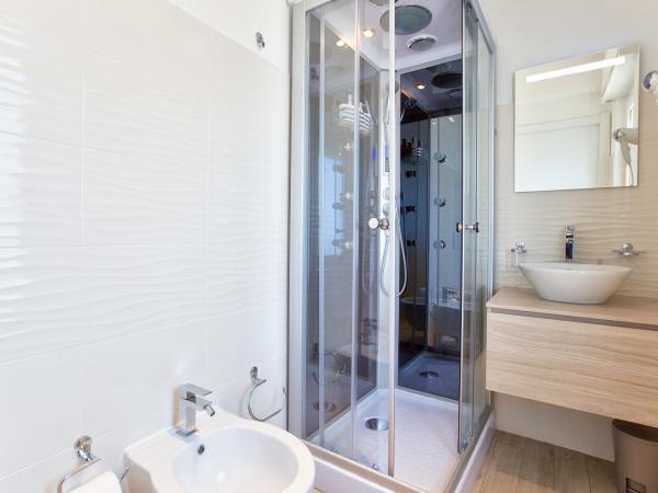 Alguest : photo 7 de la chambre chambre double ou lits jumeaux deluxe avec balcon