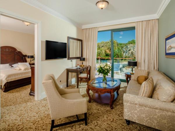 Royal Princess Hotel : photo 2 de la chambre suite deluxe avec balcon