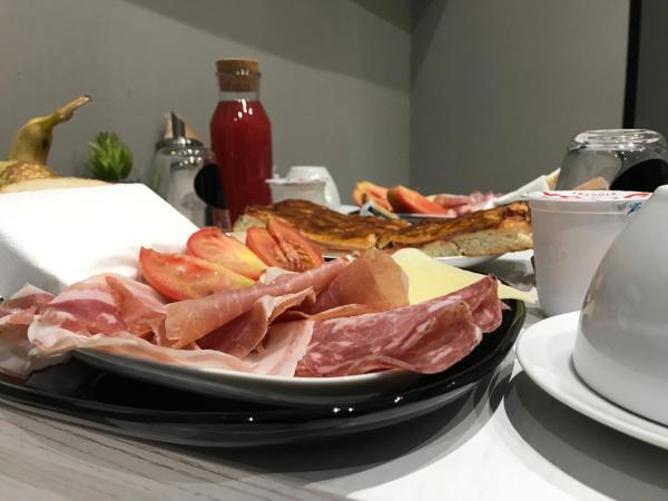 Parthenope Rooms : photo 8 de la chambre chambre double deluxe avec balcon