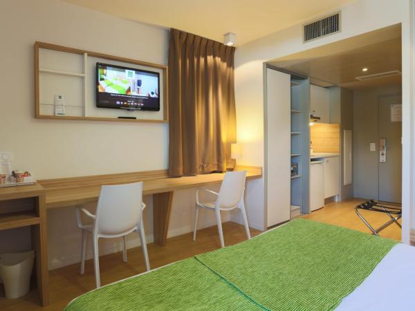 Appart hôtel Q7 Lodge Lyon 7 : photo 7 de la chambre chambre double