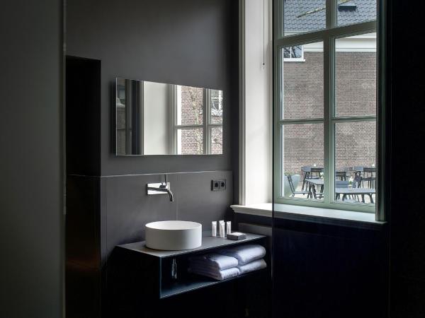 Kazerne - Member of Design Hotels : photo 5 de la chambre chambre lit king-size deluxe