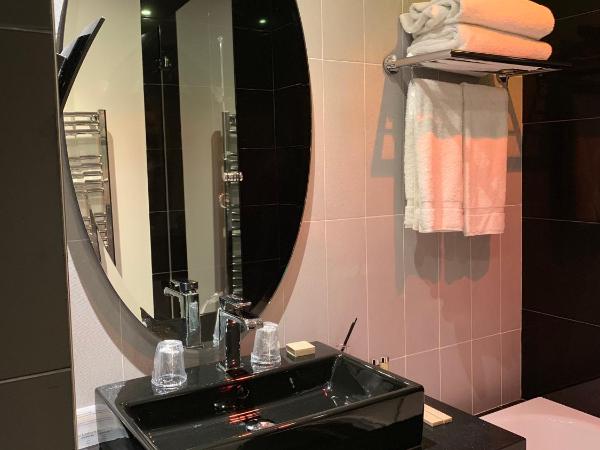 Hôtel Le Canberra : photo 2 de la chambre chambre privilège