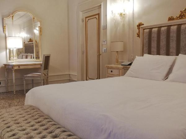 Ca' Bonfadini Historic Experience : photo 6 de la chambre chambre double supérieure
