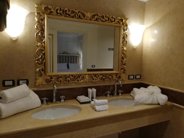 Ca' Bonfadini Historic Experience : photo 4 de la chambre suite classique