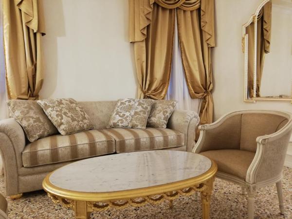 Ca' Bonfadini Historic Experience : photo 6 de la chambre suite classique