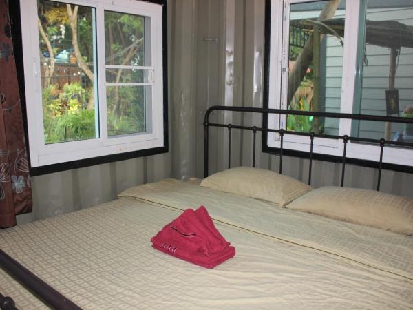 Do Dee Cafe Bangkok Hostel : photo 2 de la chambre chambre standard lit queen-size