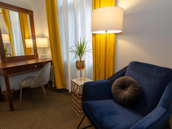 Maison Cartier Montreal : photo 6 de la chambre chambre lit queen-size avec balcon