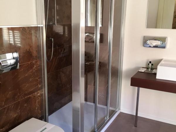 Hotel Lancaster : photo 4 de la chambre chambre triple