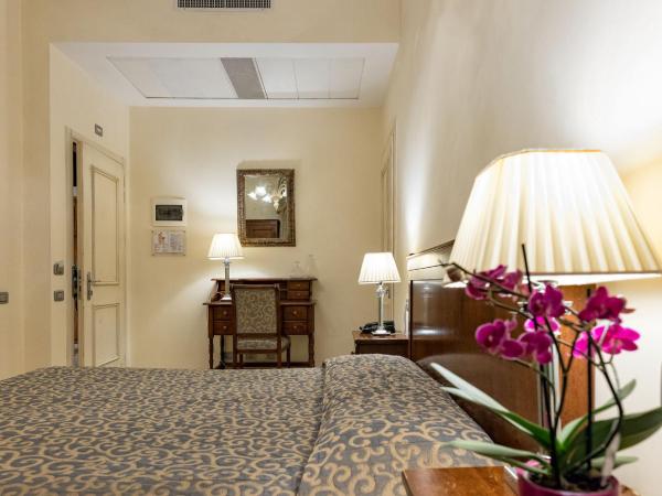 Hotel Dell'Opera : photo 3 de la chambre chambre double classique
