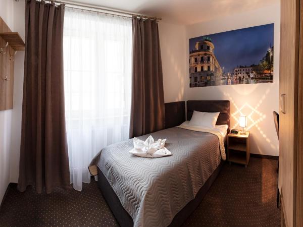 HOTEL LUBLIN : photo 3 de la chambre chambre simple standard