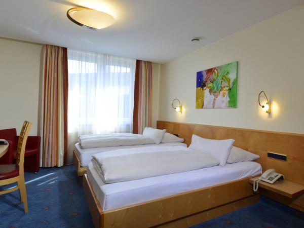 Hotel Torbräu : photo 3 de la chambre chambre lits jumeaux standard