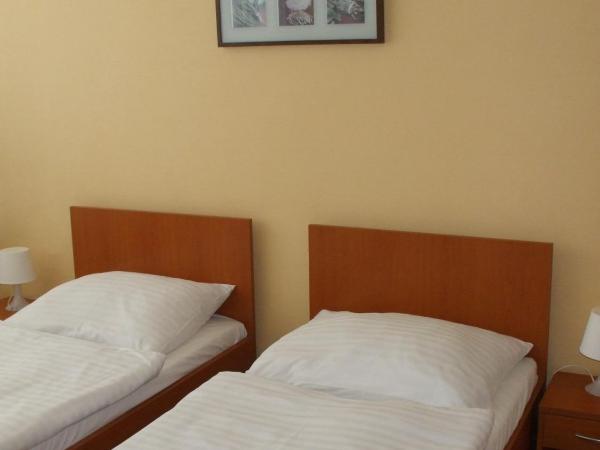 Hotel Veronika : photo 8 de la chambre chambre lits jumeaux standard