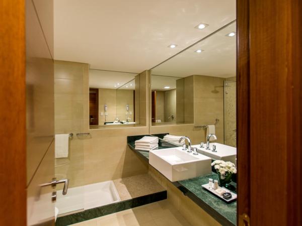 Caseros 248 Hotel : photo 4 de la chambre chambre triple