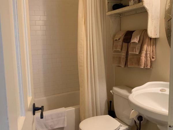 Terrell House Bed and Breakfast : photo 4 de la chambre chambre lits jumeaux avec salle de bains privative