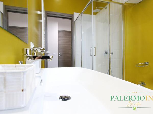 Palermo Inn Suite : photo 10 de la chambre chambre triple confort avec douche
