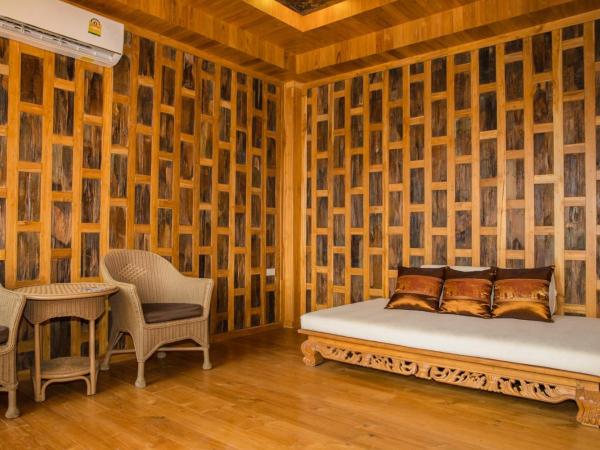 Santhiya Tree Koh Chang Resort : photo 4 de la chambre grande suite avec piscine - vue sur eau
