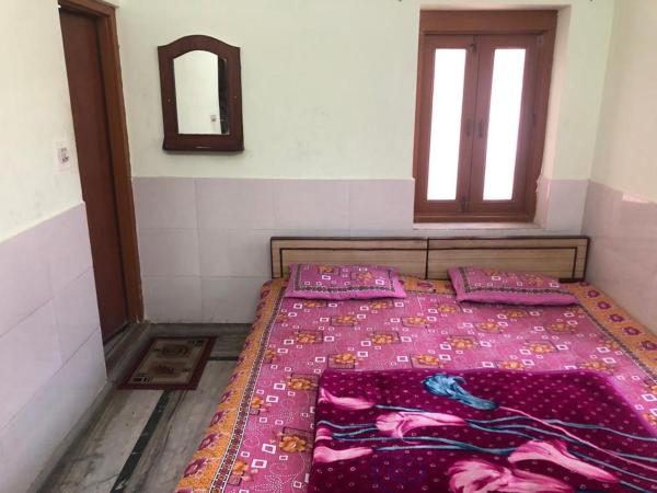 Hotel Deep Mandir : photo 9 de la chambre chambre simple Économique