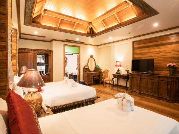 Pingviman Hotel : photo 2 de la chambre chambre triple supérieure avec baignoire spa