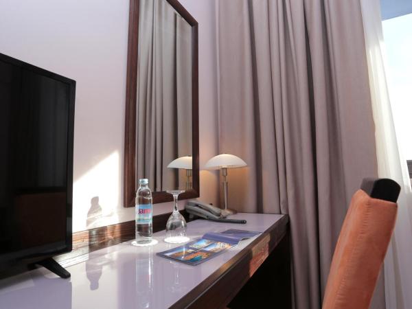 Hotel As : photo 8 de la chambre chambre double ou lits jumeaux
