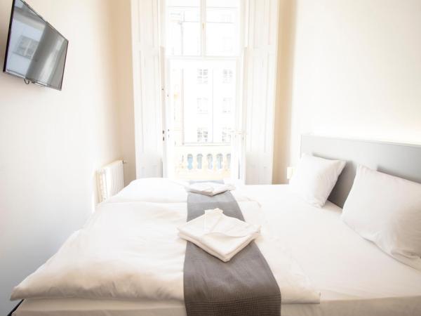 Narodni Stay : photo 2 de la chambre chambre double deluxe avec balcon