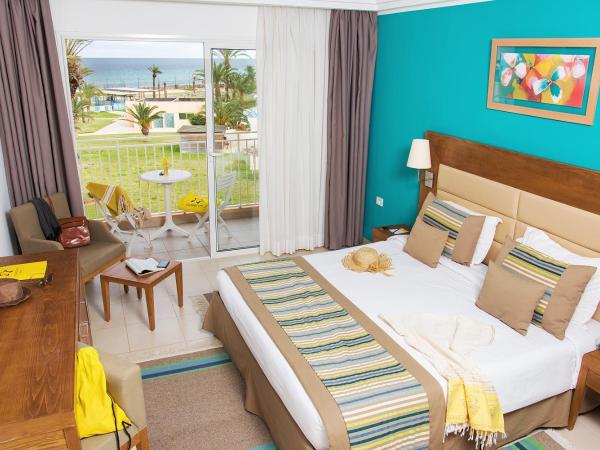 Skanes Family Resort : photo 4 de la chambre chambre double - vue sur mer