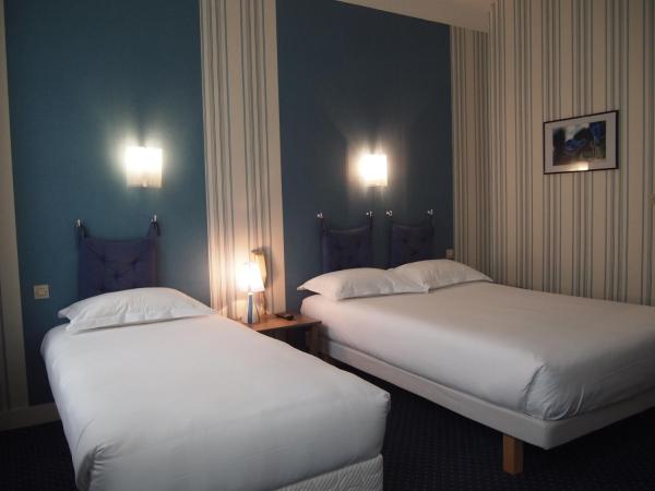 Hotel Colbert : photo 7 de la chambre chambre triple confort
