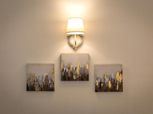 B&B Depretis19 : photo 6 de la chambre chambre lit king-size avec balcon