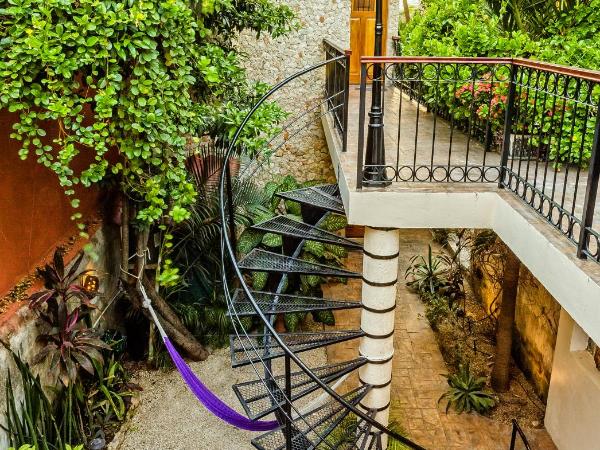 Casa Del Maya Bed & Breakfast : photo 7 de la chambre chambre avec 2 grands lits queen-size 