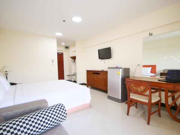 White House Bizotel : photo 3 de la chambre chambre lit king-size supérieure