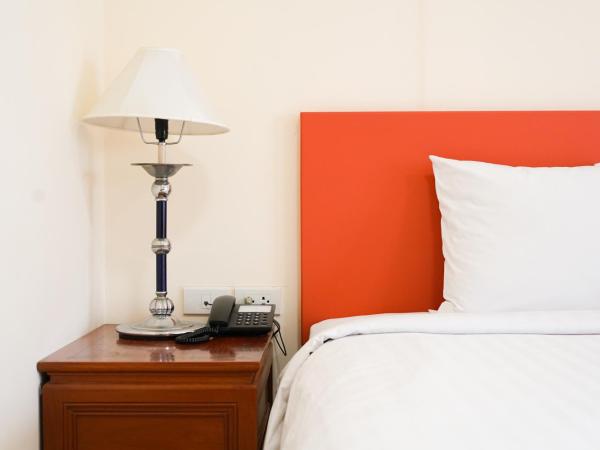 White House Bizotel : photo 2 de la chambre chambre lit king-size supérieure