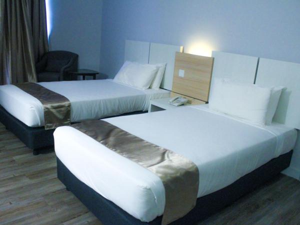 The Grand Beach Resort Port Dickson : photo 3 de la chambre chambre lits jumeaux supérieure