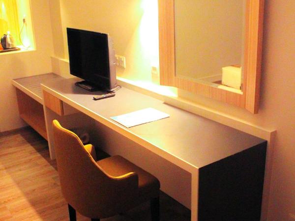 The Grand Beach Resort Port Dickson : photo 1 de la chambre chambre lits jumeaux supérieure