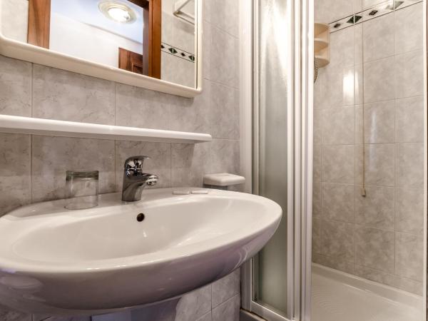 Hotel Ariel Silva : photo 3 de la chambre chambre double avec salle de bains commune - bâtiment séparé