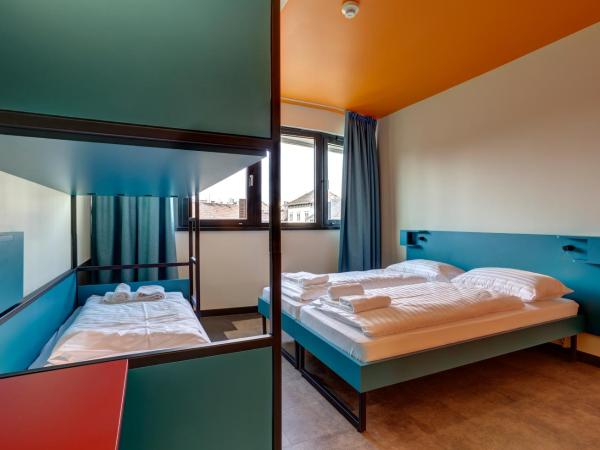 MEININGER Budapest Great Market Hall : photo 3 de la chambre chambre quadruple