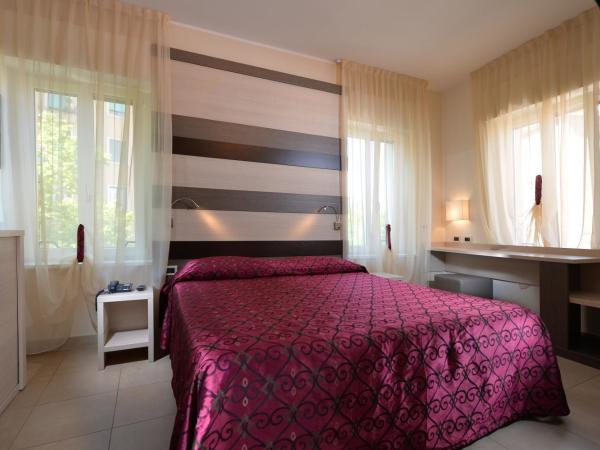 Hotel Siena : photo 1 de la chambre chambre double ou lits jumeaux