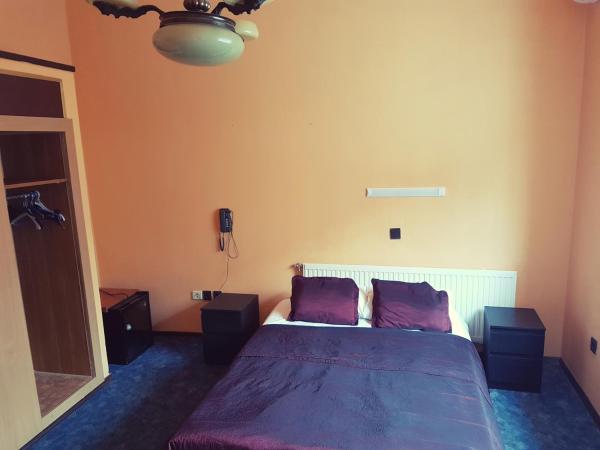 Attila Hotel : photo 7 de la chambre chambre double ou lits jumeaux