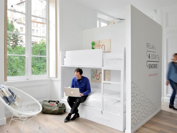Slo Lyon les Pentes : photo 5 de la chambre lits superposés dans dortoir mixte de 10 lits